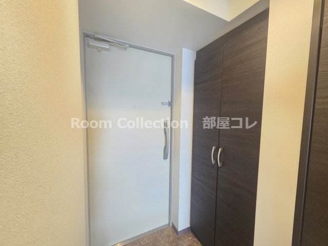 玄関　※同物件他部屋写真　反転の場合有　現状優先