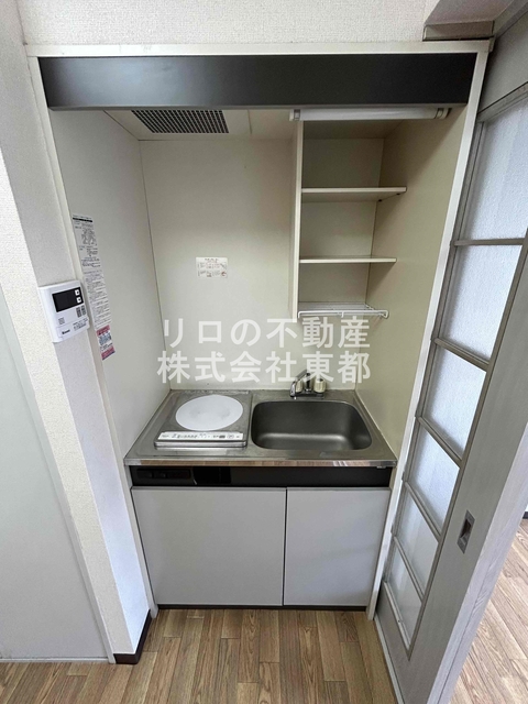 キッチン　安全かつお掃除も楽々なＩＨクッキングヒーター付です！