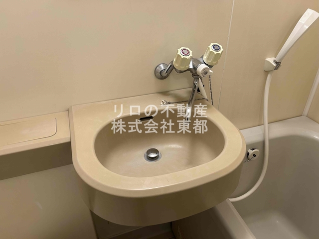 洗面設備　洗面ボウルもついているので、ここで洗顔できますね☆