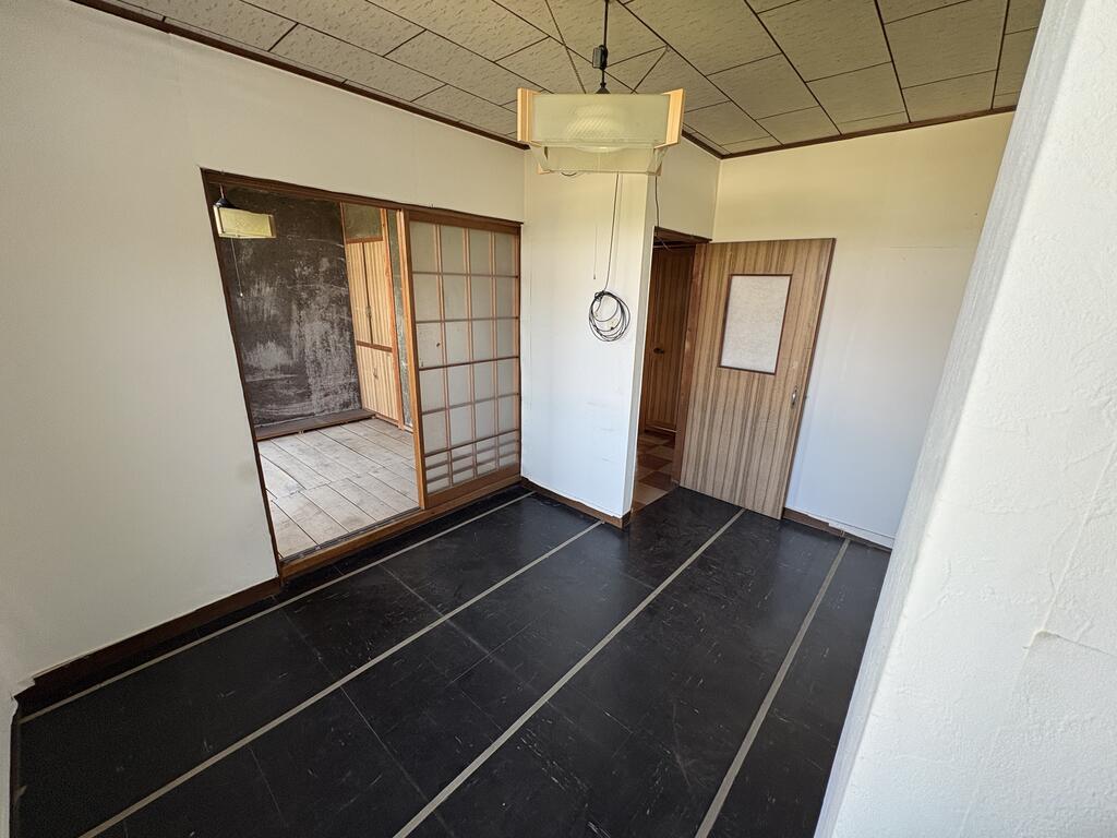 現状渡し 春日井市坂下町貸家の内装写真