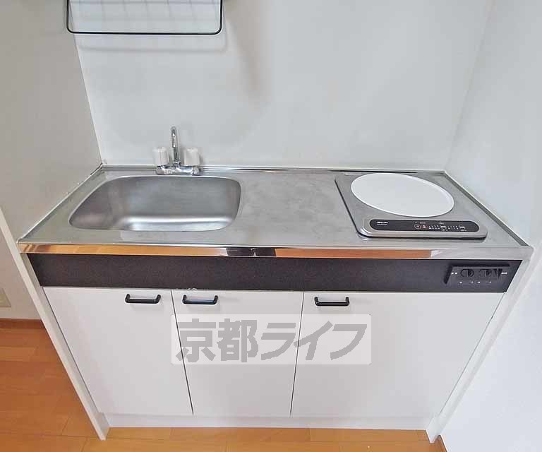 キッチン　コンパクトなキッチン。
