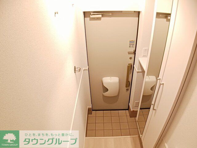 玄関　トイレ