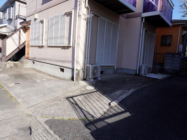 駐車場　駐車場