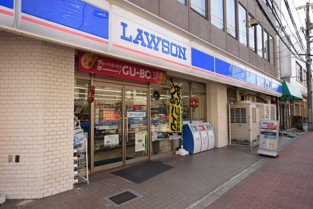 コンビニ　ローソン吹田江の木町店（コンビニ）まで227m