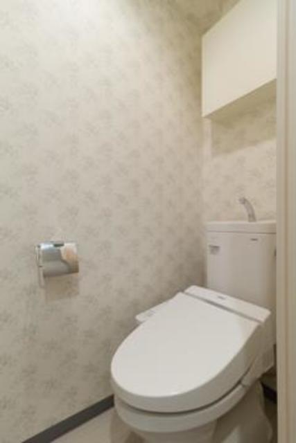 トイレ　※写真は同タイプ住戸です。