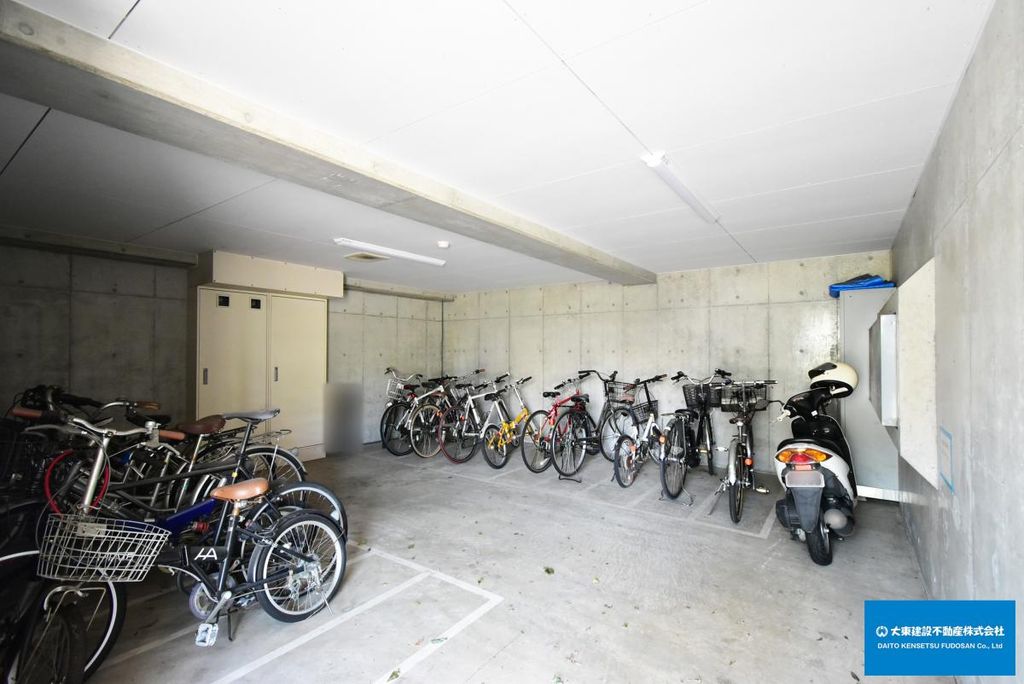 駐車場　バイク置場
