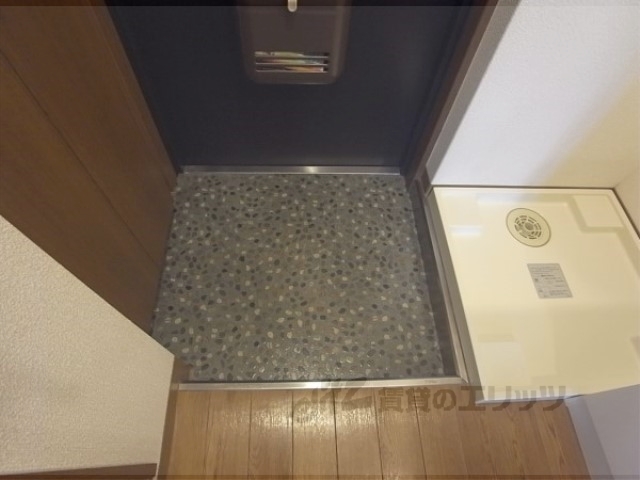 桂川ショウエイマンションの玄関写真