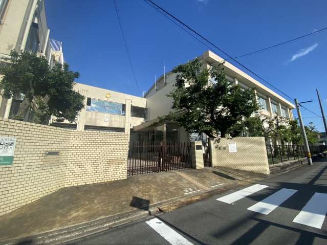 小学校　笠東小学校（小学校）まで296m