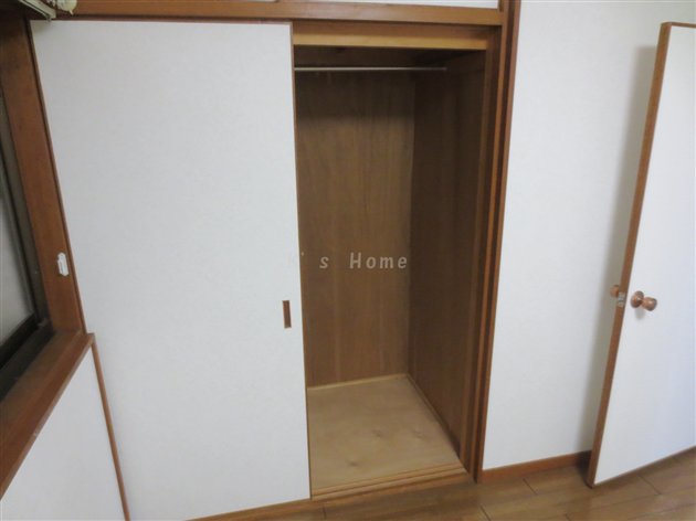 収納　押入れ