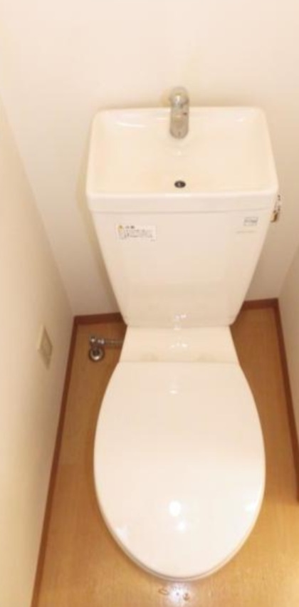 トイレ　独立型のトイレルーム☆（同一仕様写真）