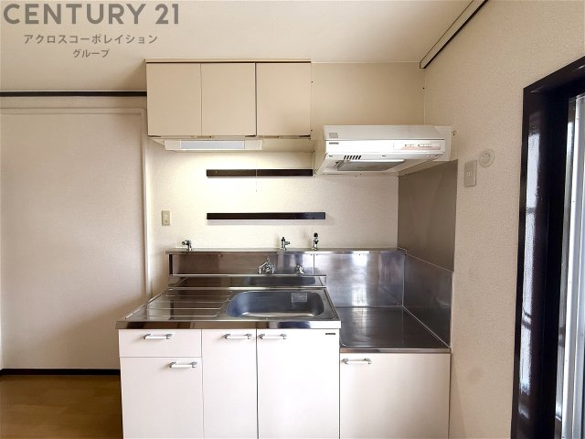 キッチン　壁付けキッチンでスペースを有効活用できます！