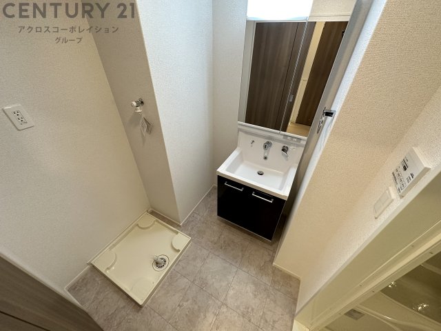 洗面設備　洗面所内に洗濯機置き場あり！
