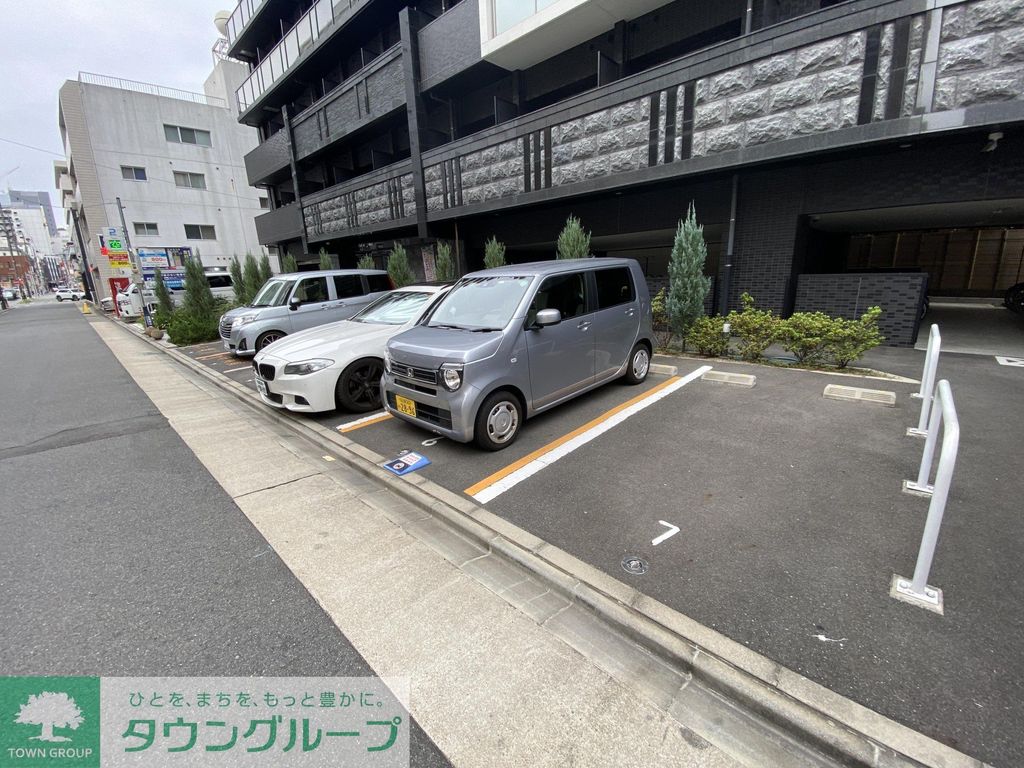 駐車場　駐車場