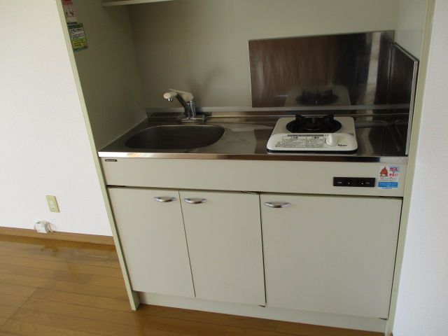 キッチン　同建物別部屋 現況優先