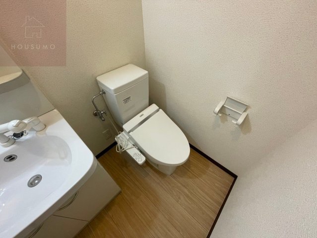 トイレ　ゆったりとした玄関です