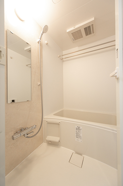 バス・シャワールーム　※写真は同タイプ住戸です。