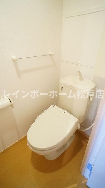 トイレ　落ち着いたトイレです