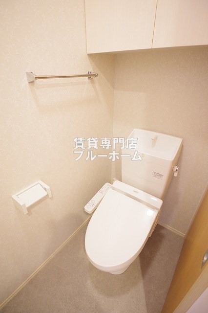トイレ　ウォシュレット付き！