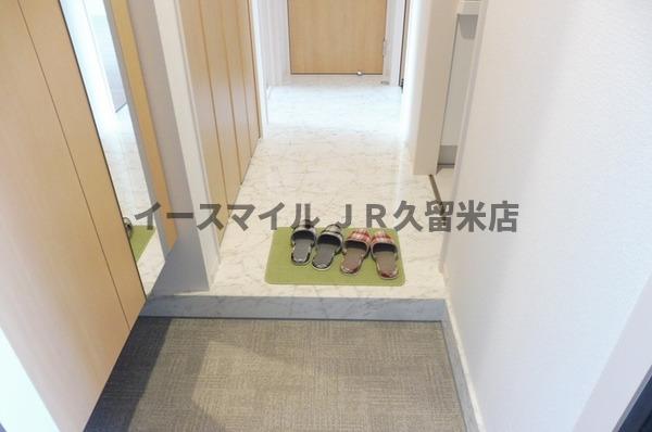 玄関　明るい玄関です