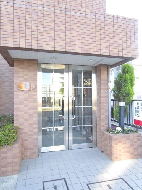 エントランス　☆エントランスはいつでも綺麗に管理されてます☆