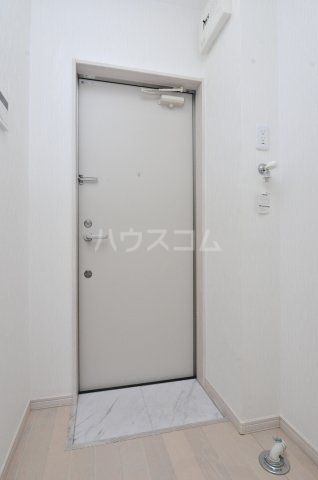 グラード氷川台IIの玄関写真