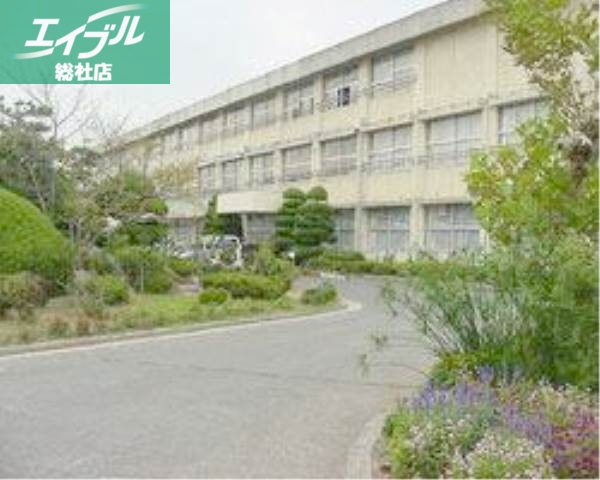 小学校　倉敷市立西阿知小学校（小学校）まで274m