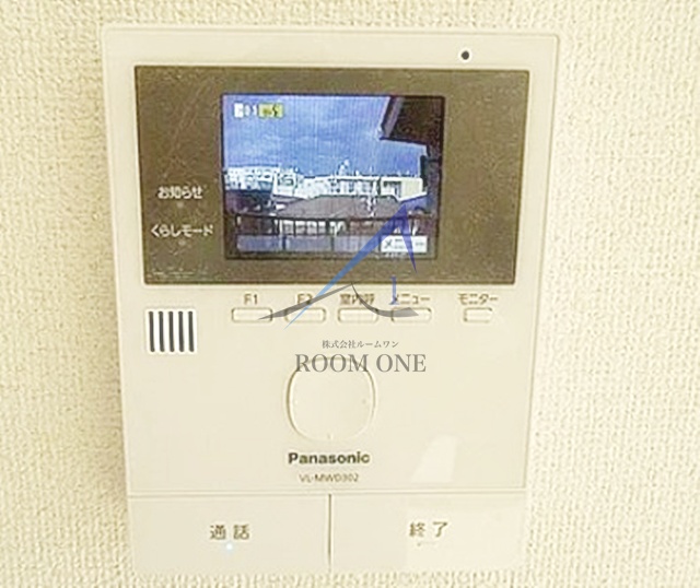 セキュリティ　モニター付きインターホンです。