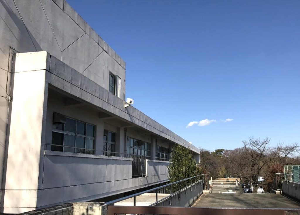 中学校　横浜市立高田中学校（中学校）まで1198m