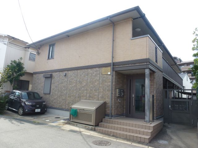 建物外観　オートロック付きで安心♪