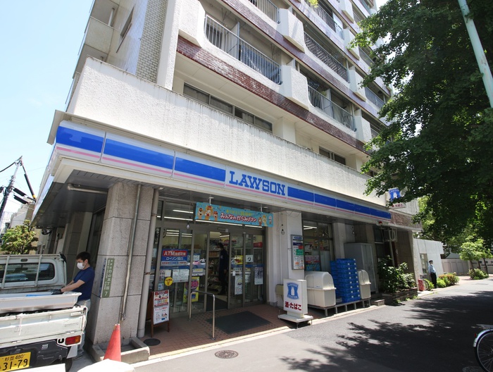 コンビニ　ローソン　文京白山五丁目店（コンビニ）まで188m