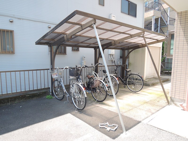その他共有部分　屋根付きの駐輪場