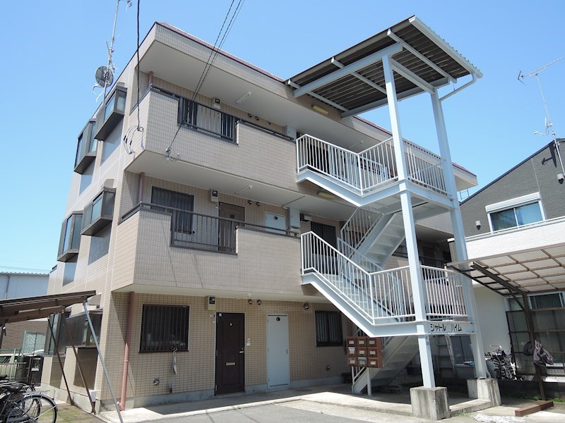 建物外観　シャトルハイム　外観