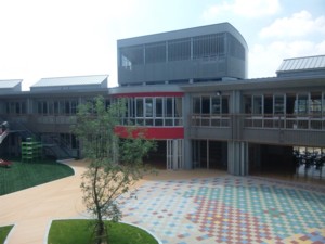 小学校　国府小学校（小学校）まで1228m