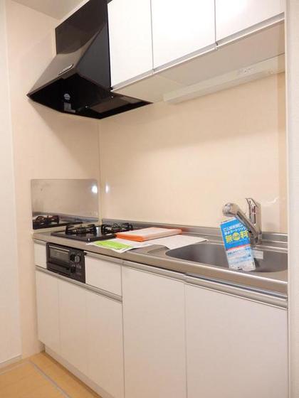 キッチン　※掲載写真は同マンション別部屋参考写真となります。