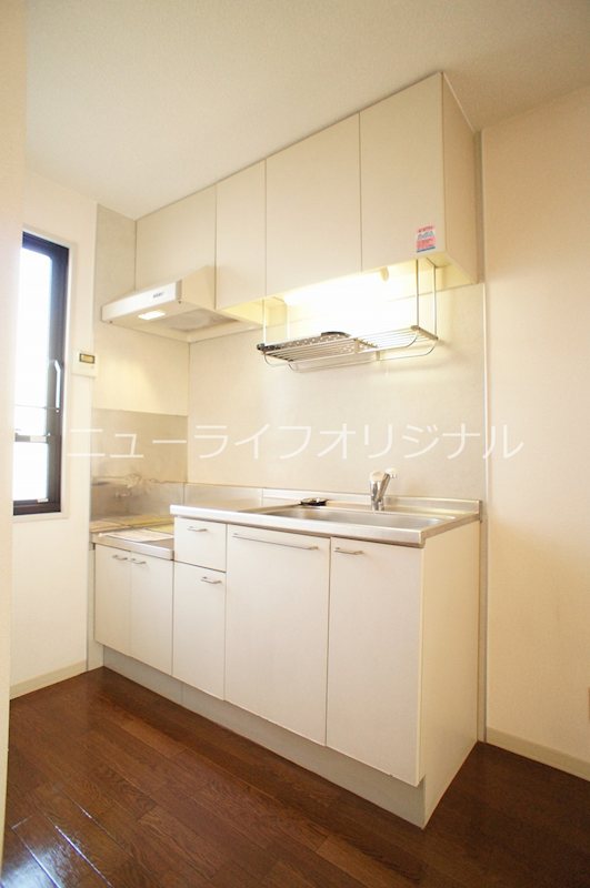 キッチン　キッチンは段落ちタイプ都市ガス用ガスコンロをご用意下さい！！