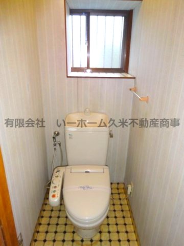 トイレ　落ち着いたトイレです