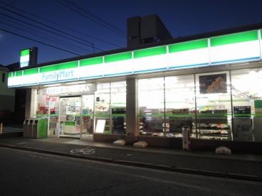 コンビニ　ファミリーマート寺谷二丁目店（コンビニ）まで423m