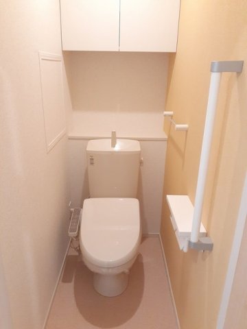 トイレ　コンパクトで使いやすいトイレです