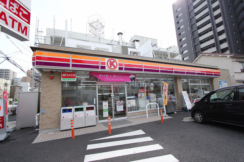 コンビニ　サークル（コンビニ）まで160m