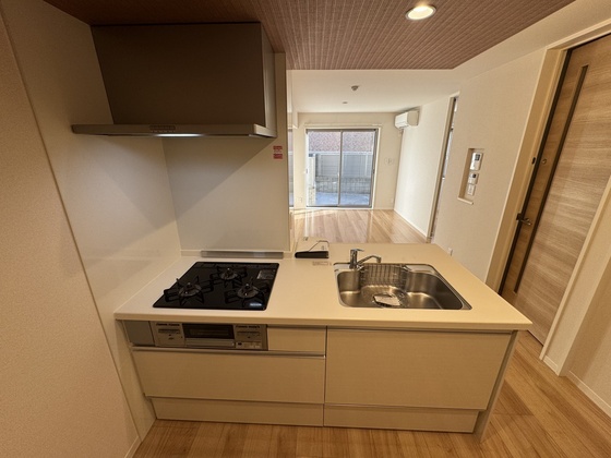 キッチン　※別部屋の写真です