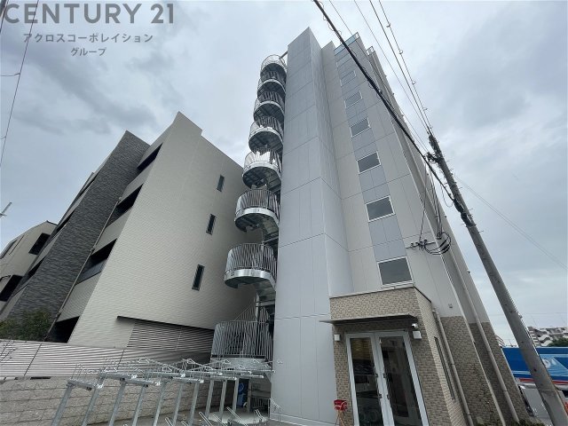 建物外観　安心のオートロック付きです♪