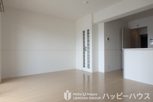 居室・リビング　※別部屋のため参考が画像です。