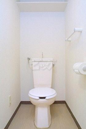 トイレ　※他号室の写真になります。雰囲気のご参考にどうぞ♪