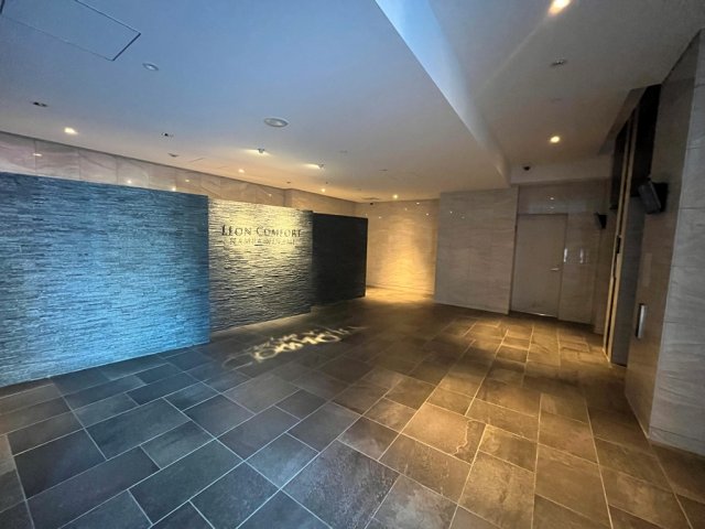 ロビー　★ ★ 口コミ２００件以上　評価４.９のお店 ★ ★