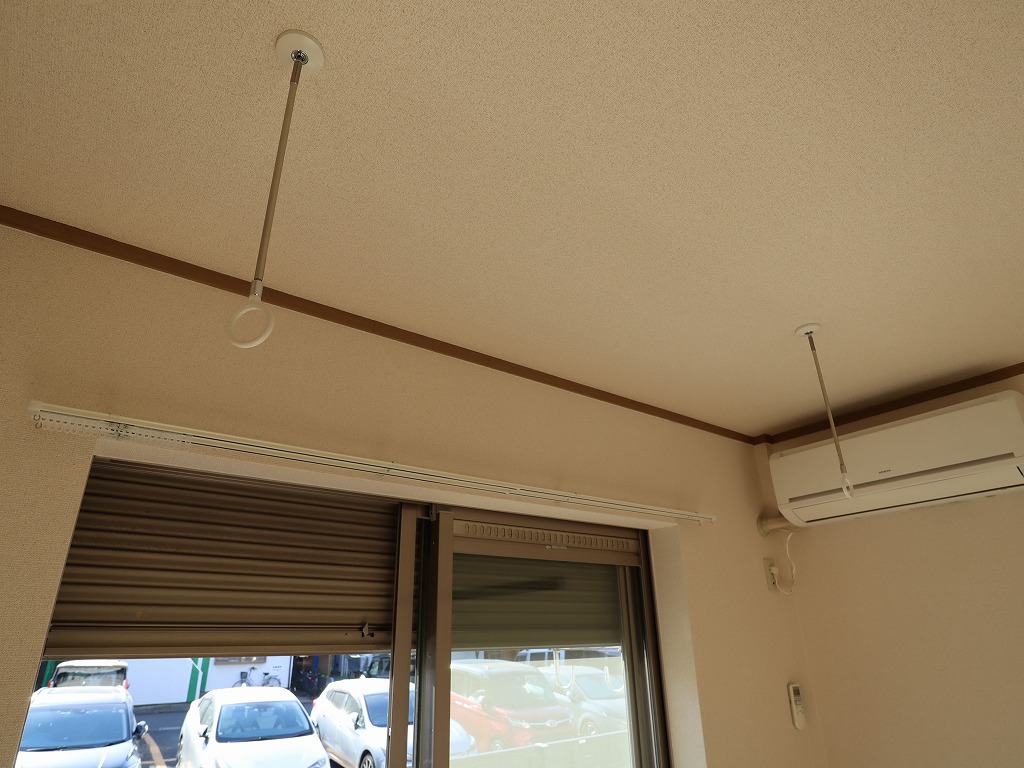 セキュリティ　シャッター雨戸・室内物干しユニット付き