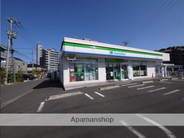 コンビニ　ファミリーマート富沢南一丁目店（コンビニ）まで323m