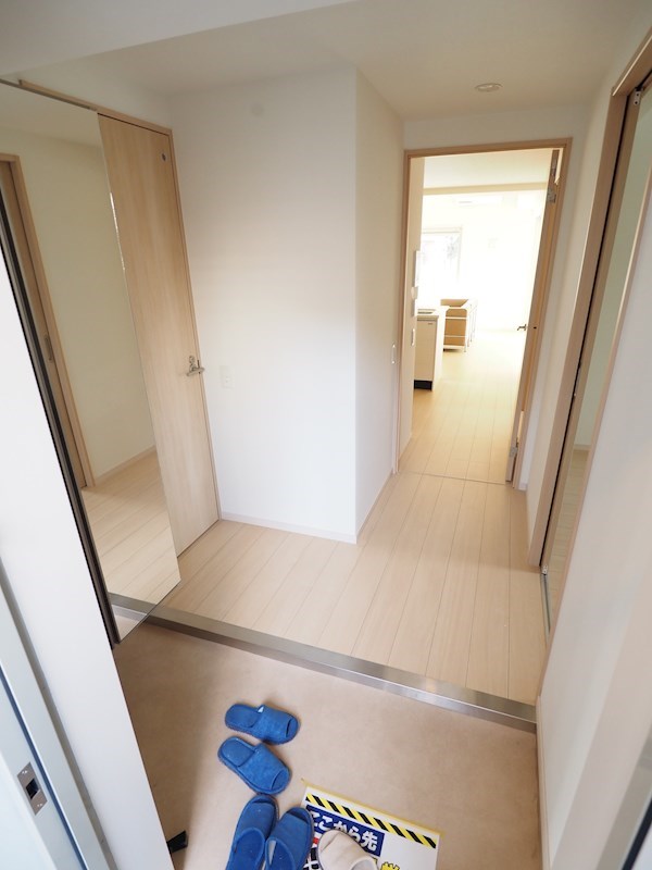 玄関　広くて快適な玄関です