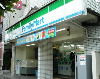コンビニ　ファミリーマート 中落合三丁目目白通り店（コンビニ）まで358m