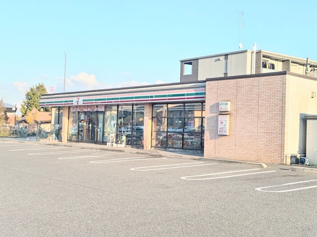 コンビニ　セブン－イレブン　市原更級１丁目店（コンビニ）まで450m
