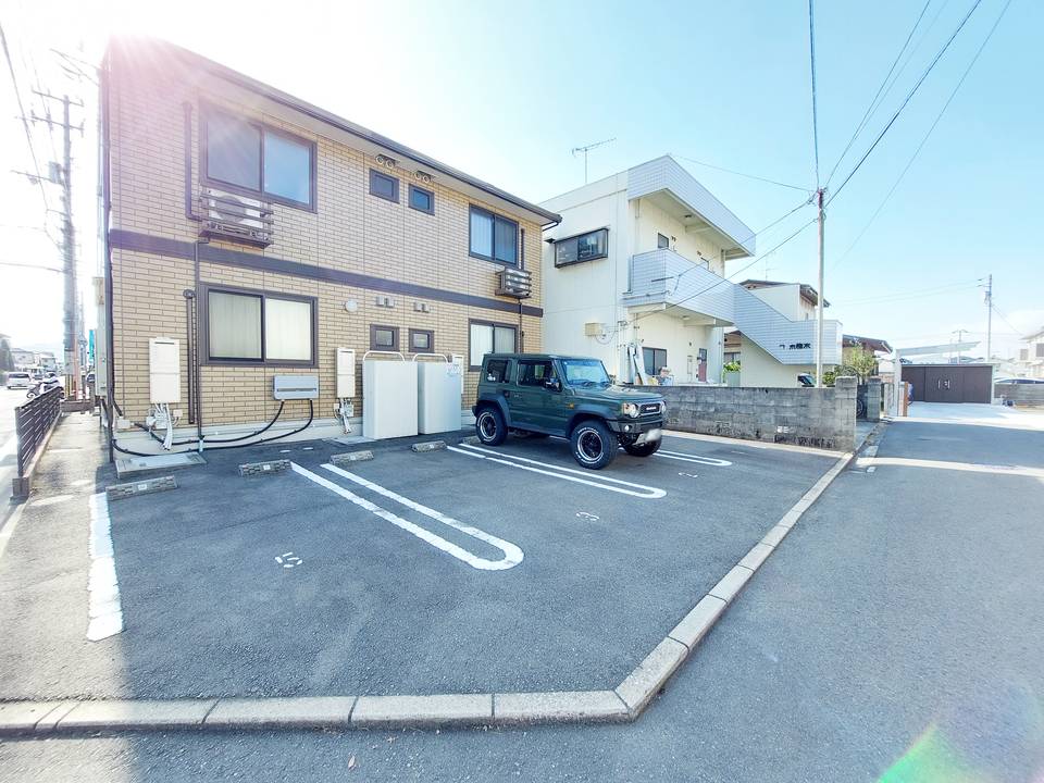 駐車場　駐車場